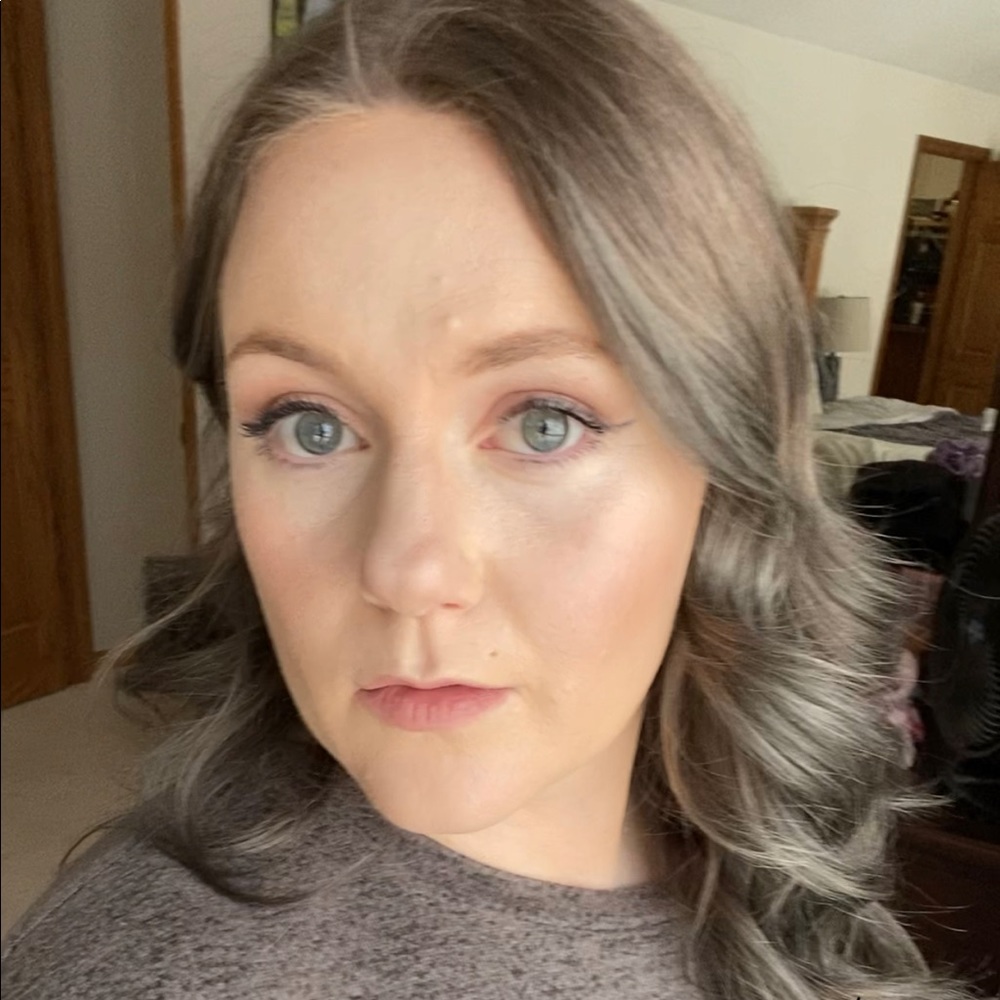 Meet your Posher, Tina